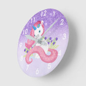 かわいらしいユニコーンのピンクの紫色の輝きの女の子の部屋 ラウンド壁時計 (傾斜)