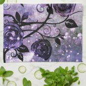 かわいらしいラベンダーの紫色のファンタジーのばら色のつる植物の花柄 キッチンタオル (折り畳み)