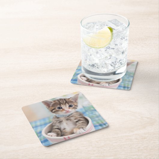 かわいらしいリボンを持つMunchkinの子ネコ スクエアペーパーコースター (インサイチュ)
