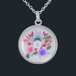 かわいらしい水彩画の花花束のモノグラム スターリングシルバーネックレス<br><div class="desc">水彩画の花柄の芸術のかわいらしく名前入りなネックレス。</div>