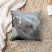 かわいらしい白猫装飾用クッション クッション (ブランケット)