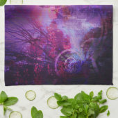 かわいらしい紫色のおとぎ話のファンタジーの城 キッチンタオル (折り畳み)