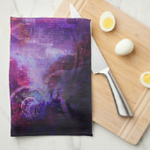 かわいらしい紫色のおとぎ話のファンタジーの城 キッチンタオル (四つ折り)