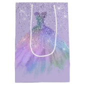 かわいらしい紫色のきらびやかな夜会服のギフトバッグ ミディアムペーパーバッグ (裏面)