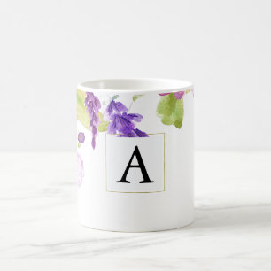 かわいらしい紫色の水彩画の花柄のモノグラム コーヒーマグカップ