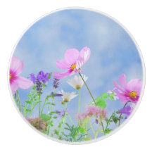 かわいらしい花の敏感な色