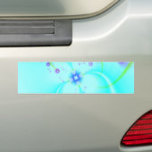 かわいらしく青い花 バンパーステッカー (車上)