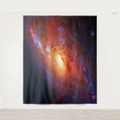 かわいらしハッブル銀河系写真 – メシエ106 タペストリー (正面)