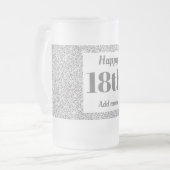 かわいらしパーソナライズされた誕生日グラスのマグギフト18th フロストグラスビールジョッキ (正面左)