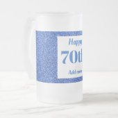 かわいらしパーソナライズされた誕生日グラスのマグギフト70th フロストグラスビールジョッキ (正面左)