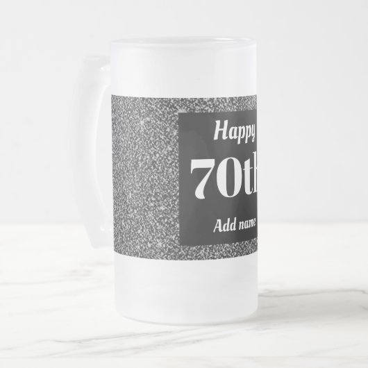 かわいらしパーソナライズされた誕生日グラスのマグギフト70th フロストグラスビールジョッキ (正面左)