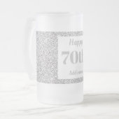 かわいらしパーソナライズされた誕生日グラスのマグギフト70th フロストグラスビールジョッキ (正面左)