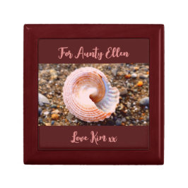 かわいらしピンクシェルオンマホガニーパーソナライズされた ギフトボックス