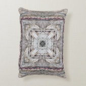 かわいらしピンク色のアステカインスパイア模様 アクセントクッション (裏面(縦))