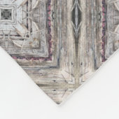 かわいらしピンク色のアステカインスパイア模様 フリースブランケット (角)