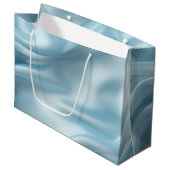 かわいらしフェミニンライトブルーフェイクサテン ラージペーパーバッグ (正面アングル)