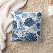 かわいらしフローラの装飾的な目を引く クッション (ブランケット)