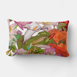 かわいらしフローラの装飾的な目を引く ランバークッション