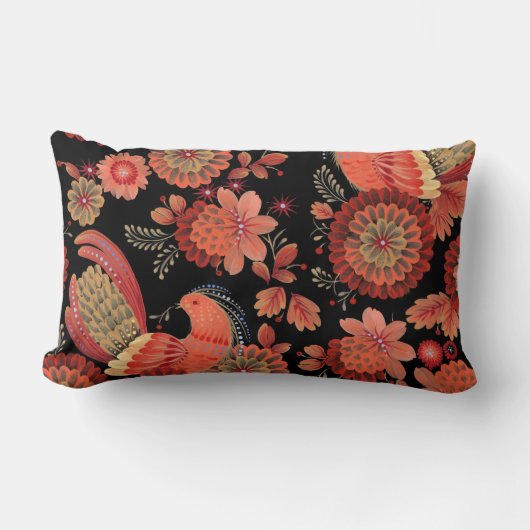 かわいらしフローラの装飾的な目を引く ランバークッション (正面)