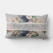 かわいらしフローラカスタム誕生日付赤ちゃん女の子の名前 ランバークッション (裏面)