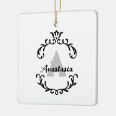 かわいらしフローラモノグラムと名前 セラミックオーナメント (左)