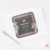 かわいらしフローラ製品ラベルグレーおよびバラ金ゴールド スクエアシール (封筒)