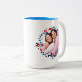 かわいらしモダンフローラリースカスタム写真 ツートーンマグカップ (正面右)