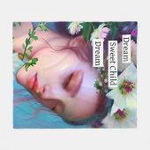 かわいらし妖精の花と髪のファンタジー フリースブランケット (正面(横))