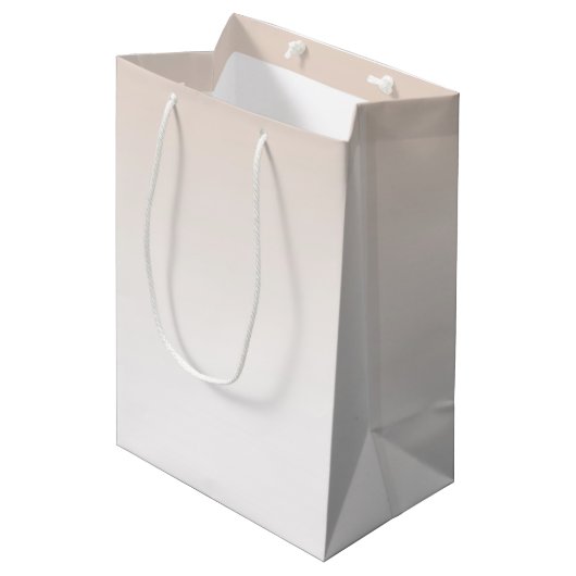 かわいらし桃の実に結婚は ミディアムペーパーバッグ (正面アングル)