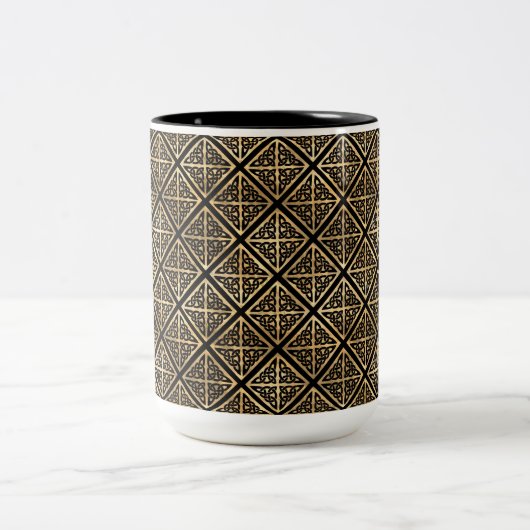 かわいらし黒と金ゴールドのケルト結び目模様 ツートーンマグカップ (中央)
