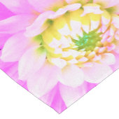 かわいらしPink、White、Yellow Cactus Dahliaマクロ ショートテーブルランナー (コーナー)