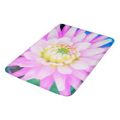 かわいらしPink、White、Yellow Cactus Dahliaマクロ バスマット (アングル)