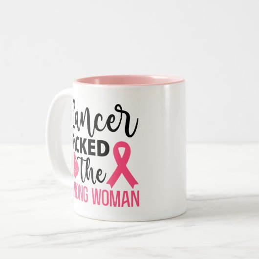 がんを選んだのは間違った女性 強い反抗的な女性 ツートーンマグカップ (正面左)