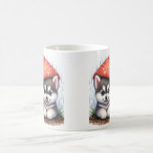 きのこの傘の下にかわいいハスキーの子犬 コーヒーマグカップ (中央)