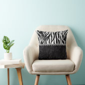 きらきら光るなシマウマのプリントの黒のビロードのダイヤモンド クッション (椅子)