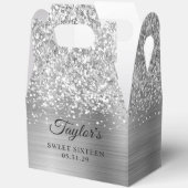 きらきら輝くシルバーの豪華なスイート16 フェイバーボックス (見開き)