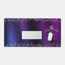 きらびやかなクラウンモノグラムパープルブルー デスクマット