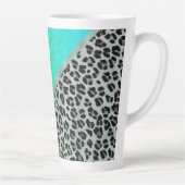 きらびやかなティール（緑がかった色）トロピカルヒョウパーソナライズされたプリント カフェラテマグ (右)