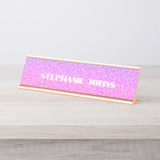 きらびやかなバラ金ゴールドピンクモノグラム名前をカスタムするギフト デスクネームプレート (正面)