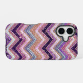きらびやかな紫とピンクのジグザグ模様 iPhone 16ケース (裏面横)