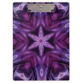 きらびやかな紫の万華鏡のように千変万化するパターンハートグラデーション クリップボード (正面)