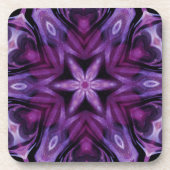 きらびやかな紫の万華鏡のように千変万化するパターンハートグラデーション コースター (正面)