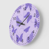 きらびやかな薄紫の蝶 ラージ壁時計 (傾斜)