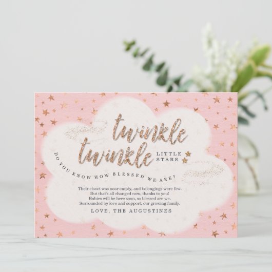 きらめきのきらめき少し星の双生児の女の子のベビーシャワー サンキューカード (スタンド正面)