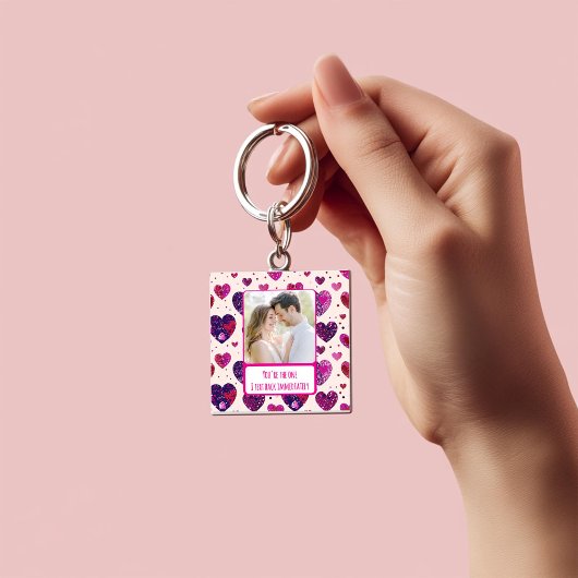 きらめくパープルハートテキストすぐに戻る キーホルダー