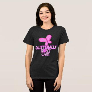きらめくピンクの蝶々は気にしない トライブレンドTシャツ