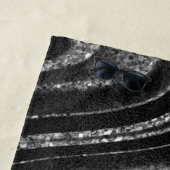 きらめくブラックシルバーグリッター ビーチタオル (インサイチュ)