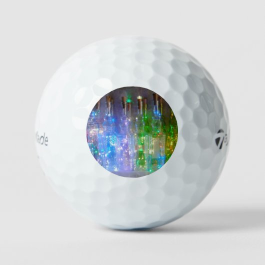 きらめくボトル3pkテイラーメイドゴルフボール ゴルフボール (正面)