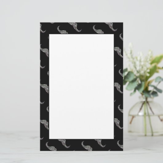 きらめく銀モザイクの口ひげ模様 便箋 (スタンド正面)