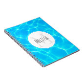 きらめく青いプールの水の反射の写真 ノートブック (右側)